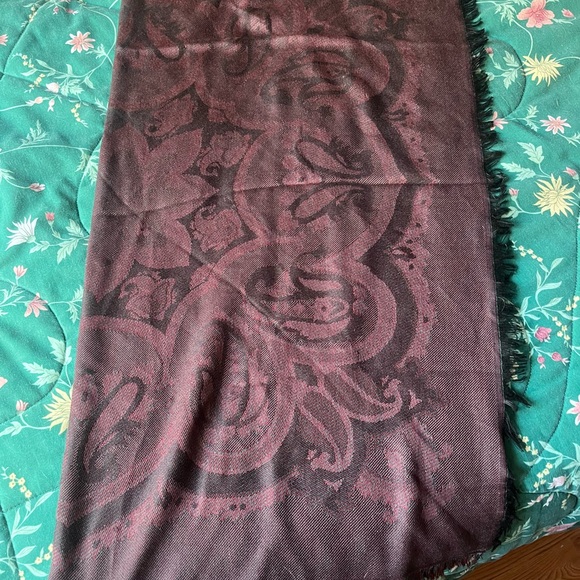 Ben Goodman Scarf - Picture 2 of 4